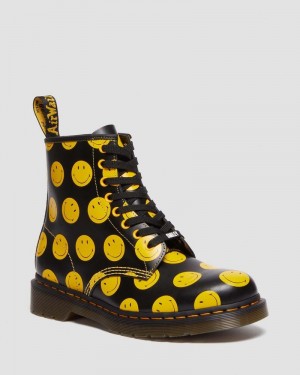 Black Doctor Martens 1460 Smiley® Smooth Leather Lace Up Boots (Smooth Leather) | GQ19-E5BS