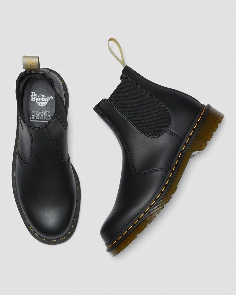 Black Doctor Martens Vegan 2976 Felix Chelsea Boots (Felix Rub Off) | NG93-R3YT