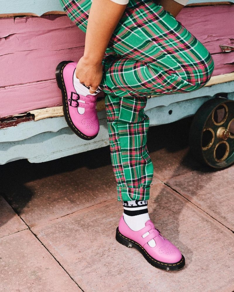 Thrift Pink Doctor Martens 8065 Virginia Leather Mary Jane Shoes (Virginia) | VR10-O4OO